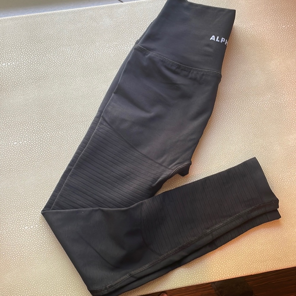 Alphalete black leggings
